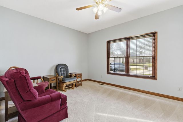 3538 N Prince Lane, Springfield, MO 65803