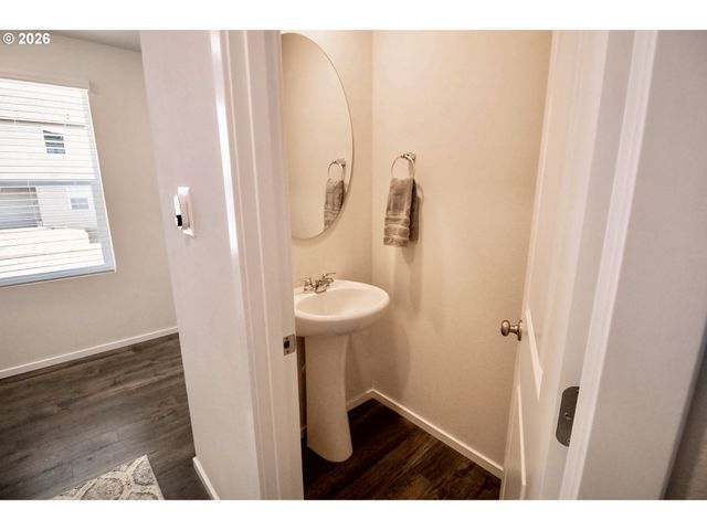 903 Nw 174TH St, Ridgefield, WA 98642