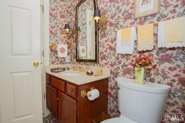 210 Shane Court, Evansville, IN 47715