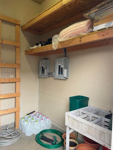 210 Shane Court, Evansville, IN 47715