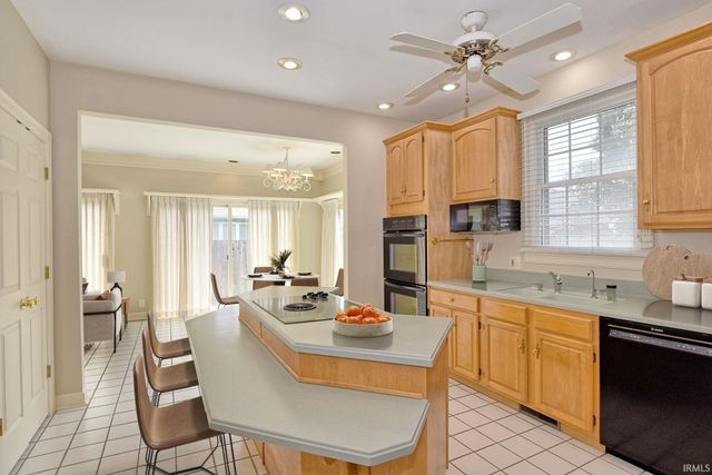 210 Shane Court, Evansville, IN 47715