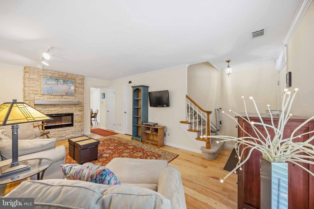 112 MACKLENBURG DR #L 19F, BLUE BELL, PA 19422 — photo 5