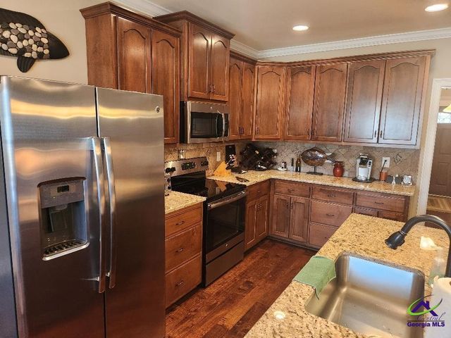 305 Loneoak Trail, Kathleen, GA 31047