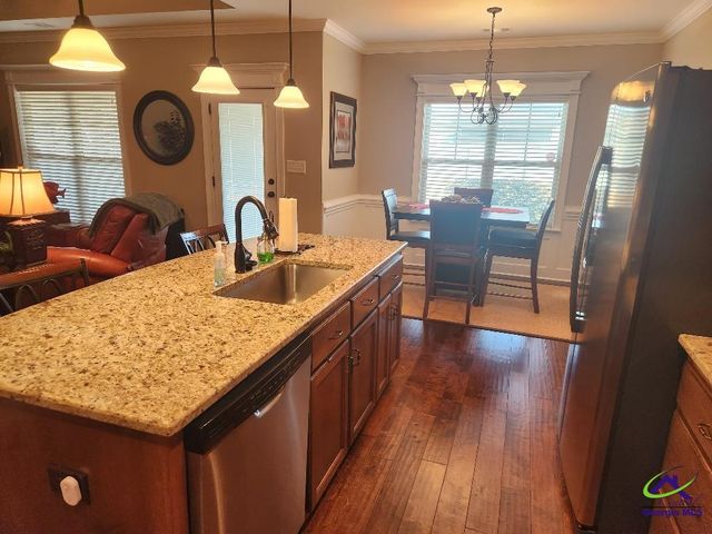 305 Loneoak Trail, Kathleen, GA 31047