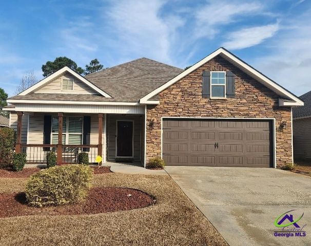 305 Loneoak Trail, Kathleen, GA 31047