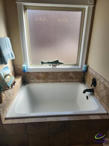 305 Loneoak Trail, Kathleen, GA 31047