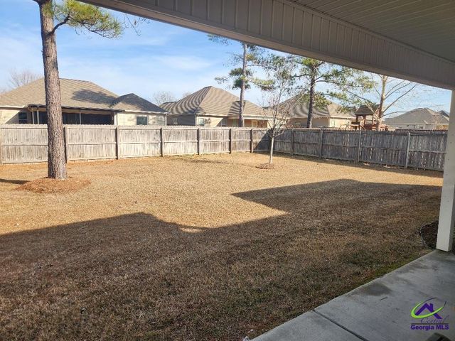 305 Loneoak Trail, Kathleen, GA 31047