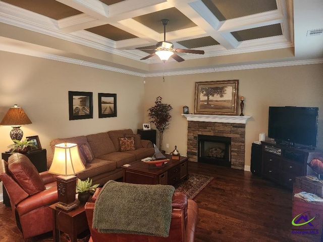 305 Loneoak Trail, Kathleen, GA 31047