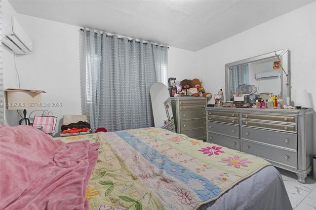 1131 SW 7th St, Miami, FL 33130