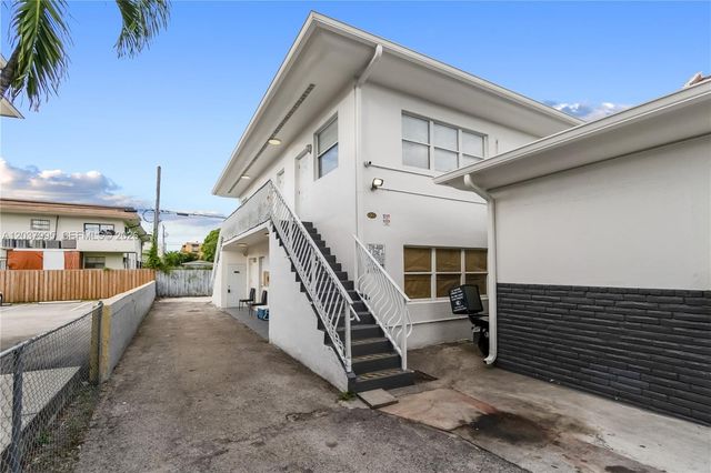 1131 SW 7th St, Miami, FL 33130