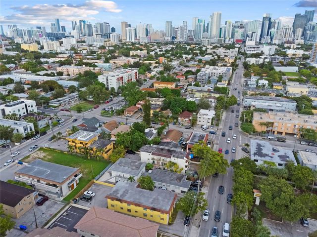 1131 SW 7th St, Miami, FL 33130