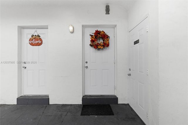 1131 SW 7th St, Miami, FL 33130