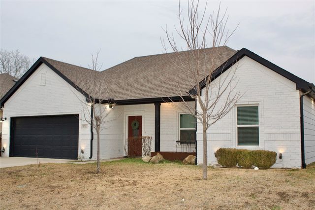 1711 Fred Street, Greenville, TX 75401