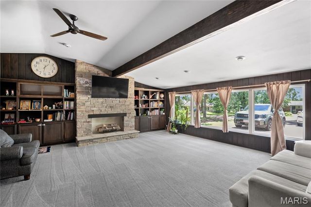 2105 Jackson Road, Poplar Bluff, MO 63901