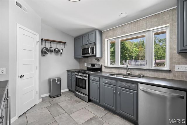 2105 Jackson Road, Poplar Bluff, MO 63901