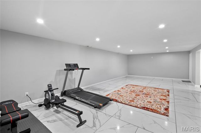 2105 Jackson Road, Poplar Bluff, MO 63901