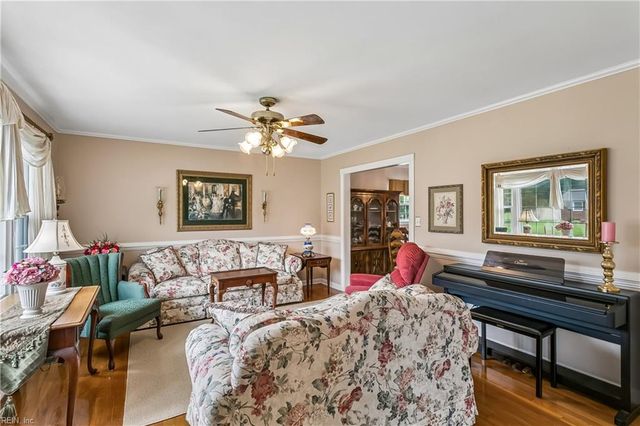 148 Lawson DR, Yorktown, VA 23693