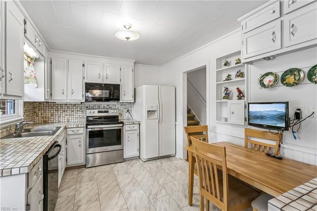 148 Lawson DR, Yorktown, VA 23693
