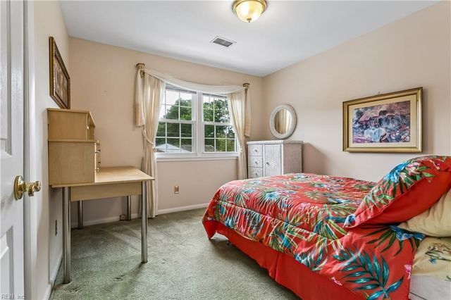 148 Lawson DR, Yorktown, VA 23693