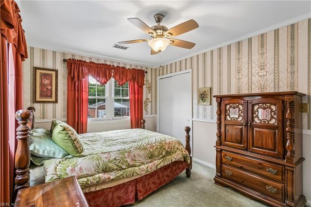 148 Lawson DR, Yorktown, VA 23693