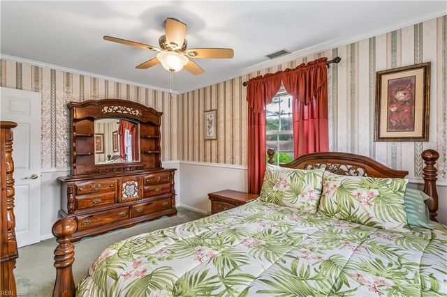 148 Lawson DR, Yorktown, VA 23693
