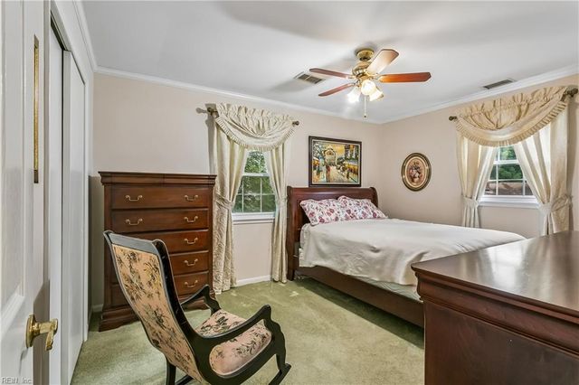 148 Lawson DR, Yorktown, VA 23693