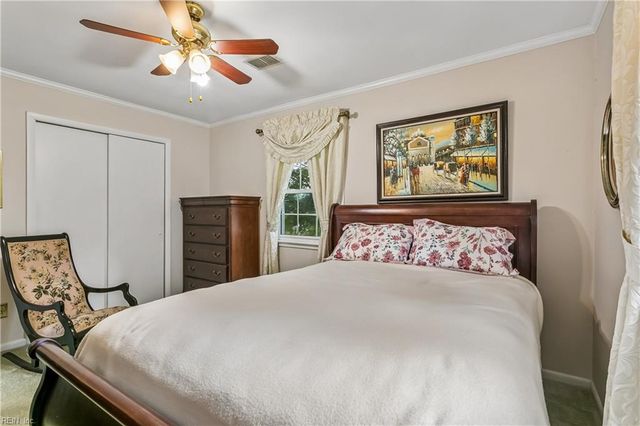 148 Lawson DR, Yorktown, VA 23693