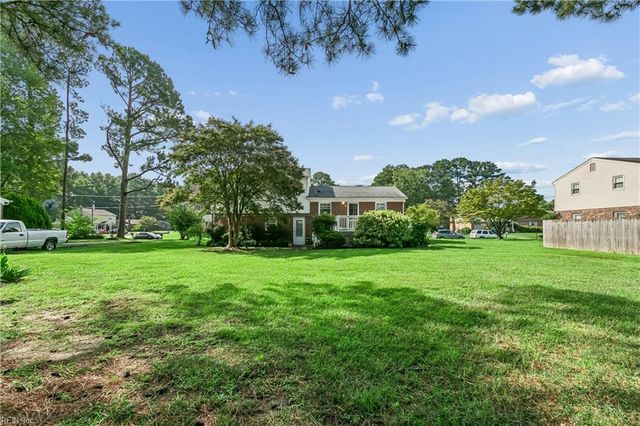 148 Lawson DR, Yorktown, VA 23693