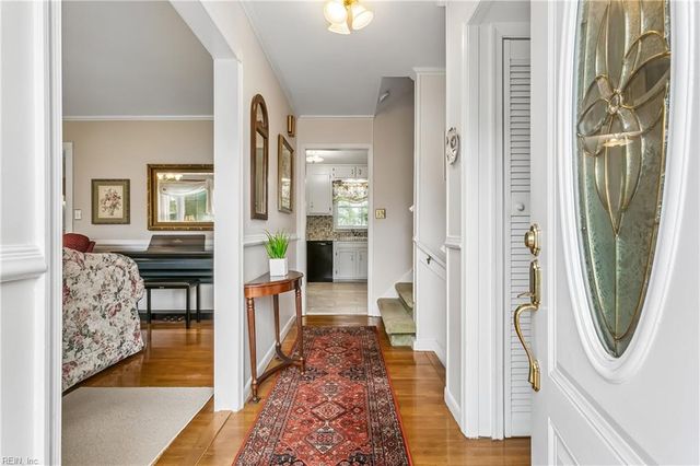 148 Lawson DR, Yorktown, VA 23693