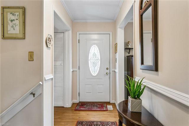 148 Lawson DR, Yorktown, VA 23693