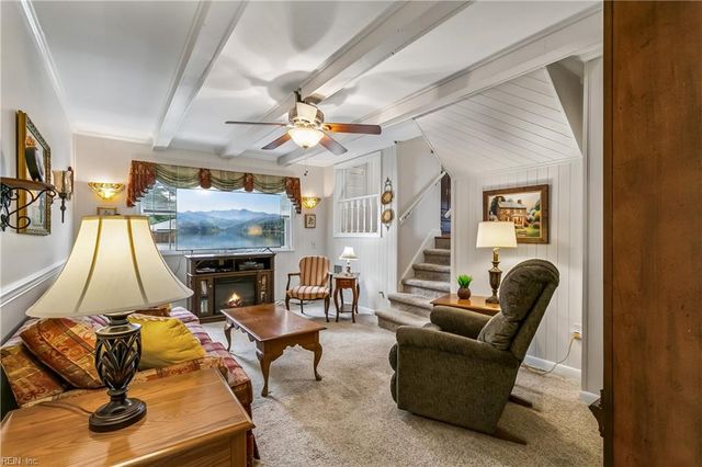 148 Lawson DR, Yorktown, VA 23693