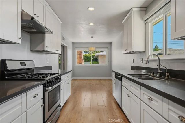 16250 Bermuda Street, Granada Hills, CA 91344