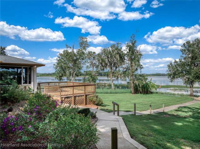 10 Placid Oaks Drive, Lake Placid, FL 33852