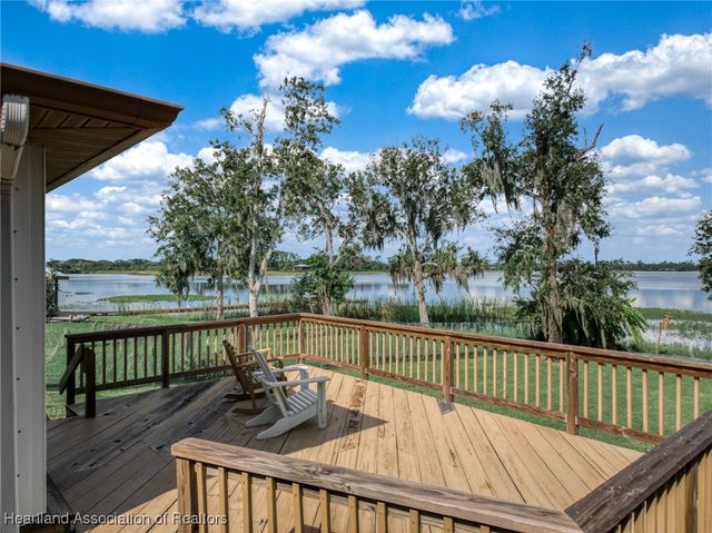 10 Placid Oaks Drive, Lake Placid, FL 33852