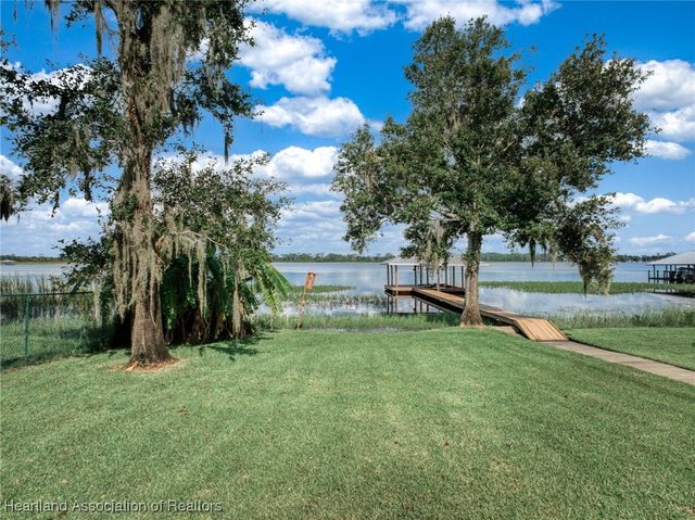 10 Placid Oaks Drive, Lake Placid, FL 33852