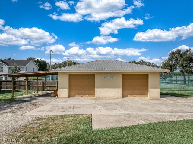 10 Placid Oaks Drive, Lake Placid, FL 33852