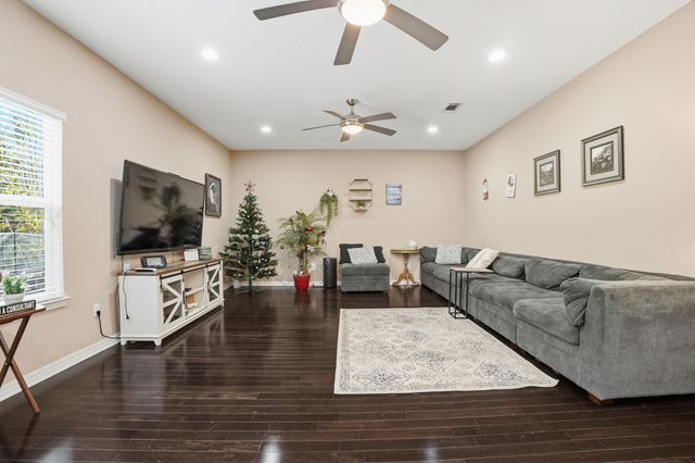 1961 Chesapeake Ridge, Fort Walton Beach, FL 32547