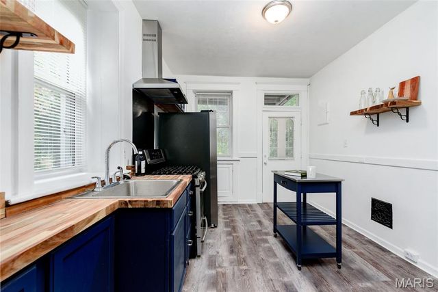 4219 Red Bud Avenue, St Louis, MO 63115