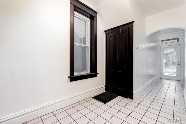 4219 Red Bud Avenue, St Louis, MO 63115
