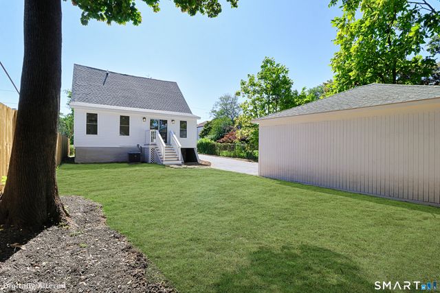 148 Ridgeley Avenue, Fairfield, CT 06825