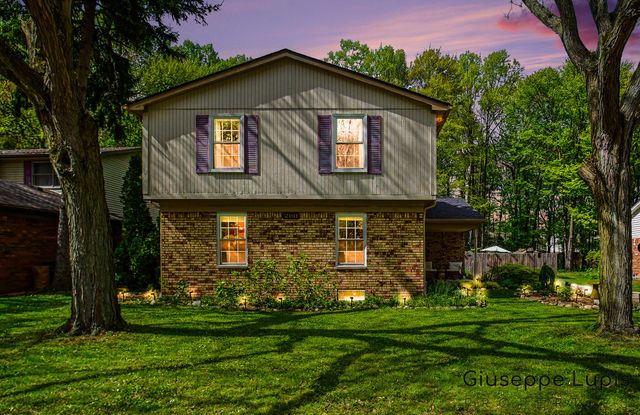 2161 Topaz Drive, City Of Troy, MI 48085