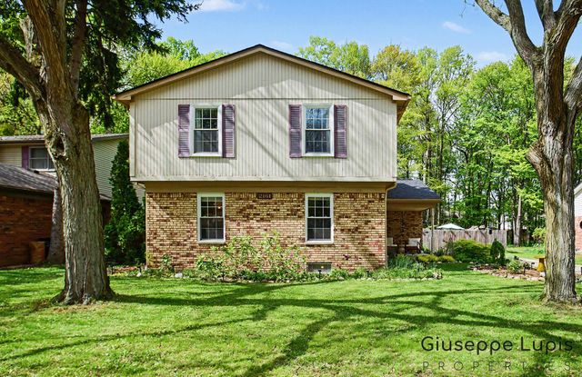 2161 Topaz Drive, City Of Troy, MI 48085