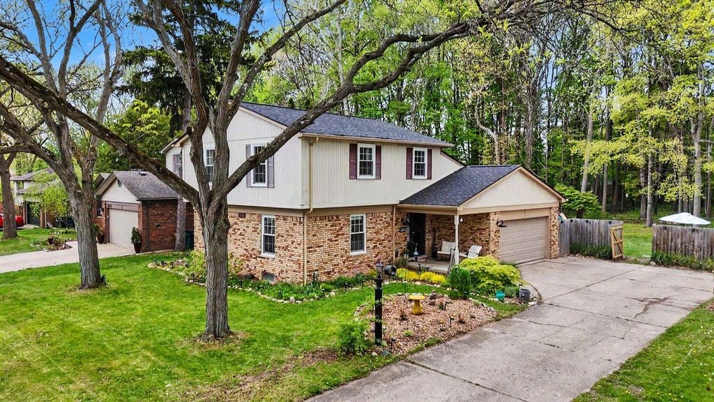 2161 Topaz Drive, City Of Troy, MI 48085