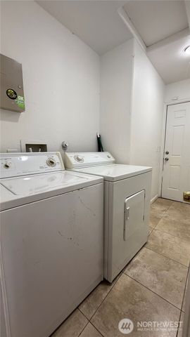 1031 S Oxford Street, Tacoma, WA 98465