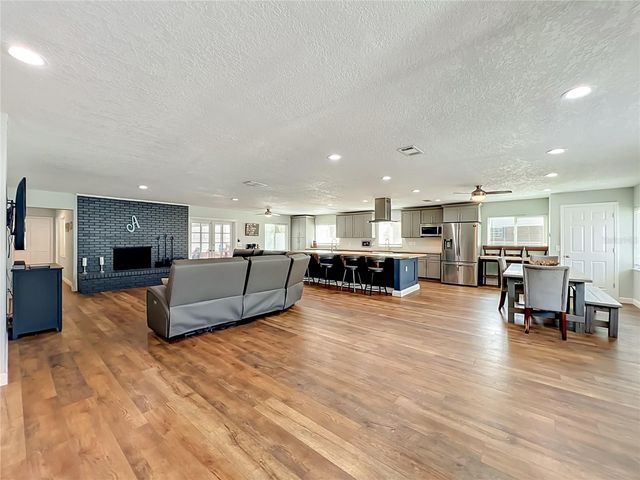 153 VARIETY TREE CIRCLE, Altamonte Springs, FL 32714