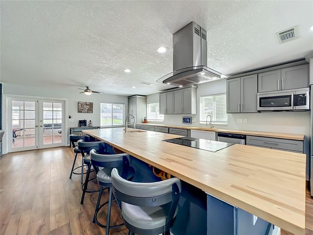 153 VARIETY TREE CIRCLE, Altamonte Springs, FL 32714