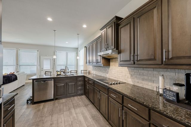 422 Milligan Drive, Midlothian, TX 76065