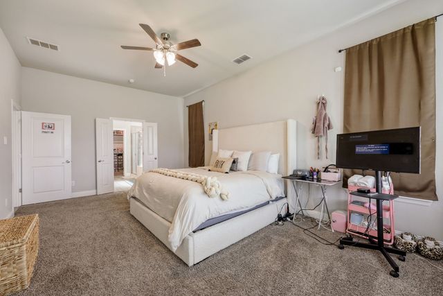 422 Milligan Drive, Midlothian, TX 76065