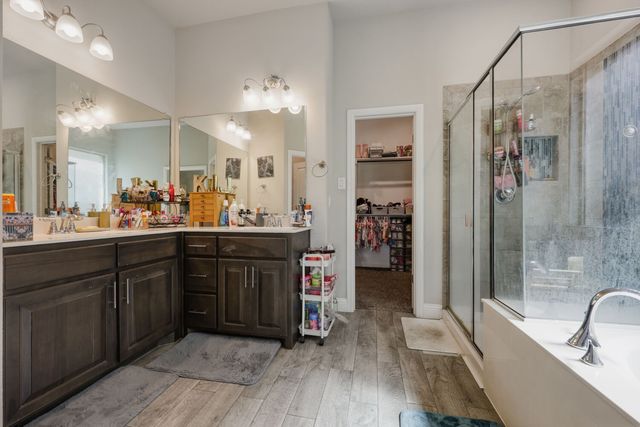 422 Milligan Drive, Midlothian, TX 76065
