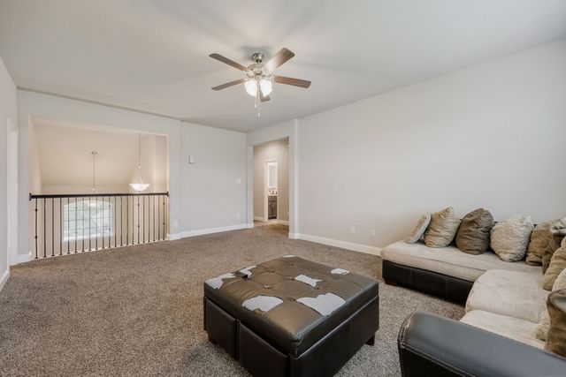 422 Milligan Drive, Midlothian, TX 76065